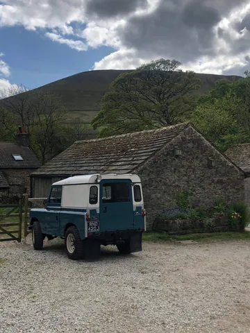 Old Land Rover on the Kinder Scout Hike